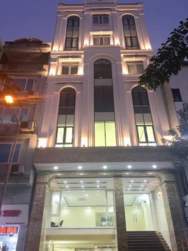 Bán nhà phố Trần Xuân Soạn, dt 165m2, mt 9,5m, xây mới 9 tầng 1 hầm