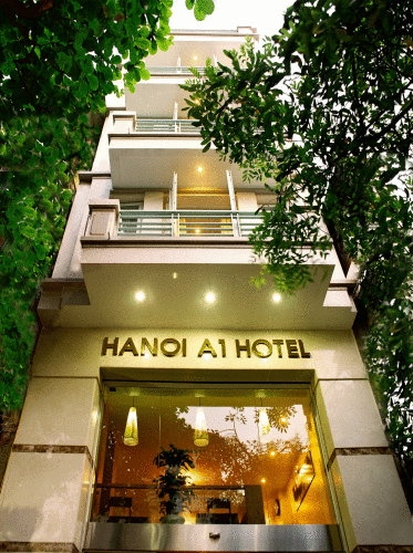  Cần bán nhà mặt phố Lò Sũ, DT 225m2, MT 6m, xây 11 tầng thang máy, gồm 46 phòng khách sạn vip, cho thuê 1.4 tỷ/tháng, giá bán 225 tỷ, sổ đỏ chính chủ lâu dài.