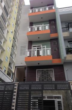 Cần bán nhà mặt phố Phố Huế, diện tích 375m2, mặt tiền rộng 10m, giá bán 200 tỷ, sổ đỏ chính chủ. 